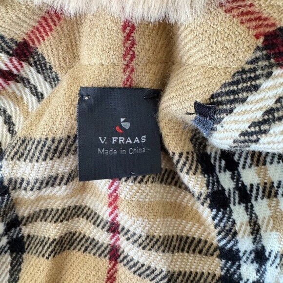 V. FRAAS Faux Fur Collar Tartan Plaid Ruana Fringe Hook Eye Open Poncho Wrap OS - Picture 8 of 9